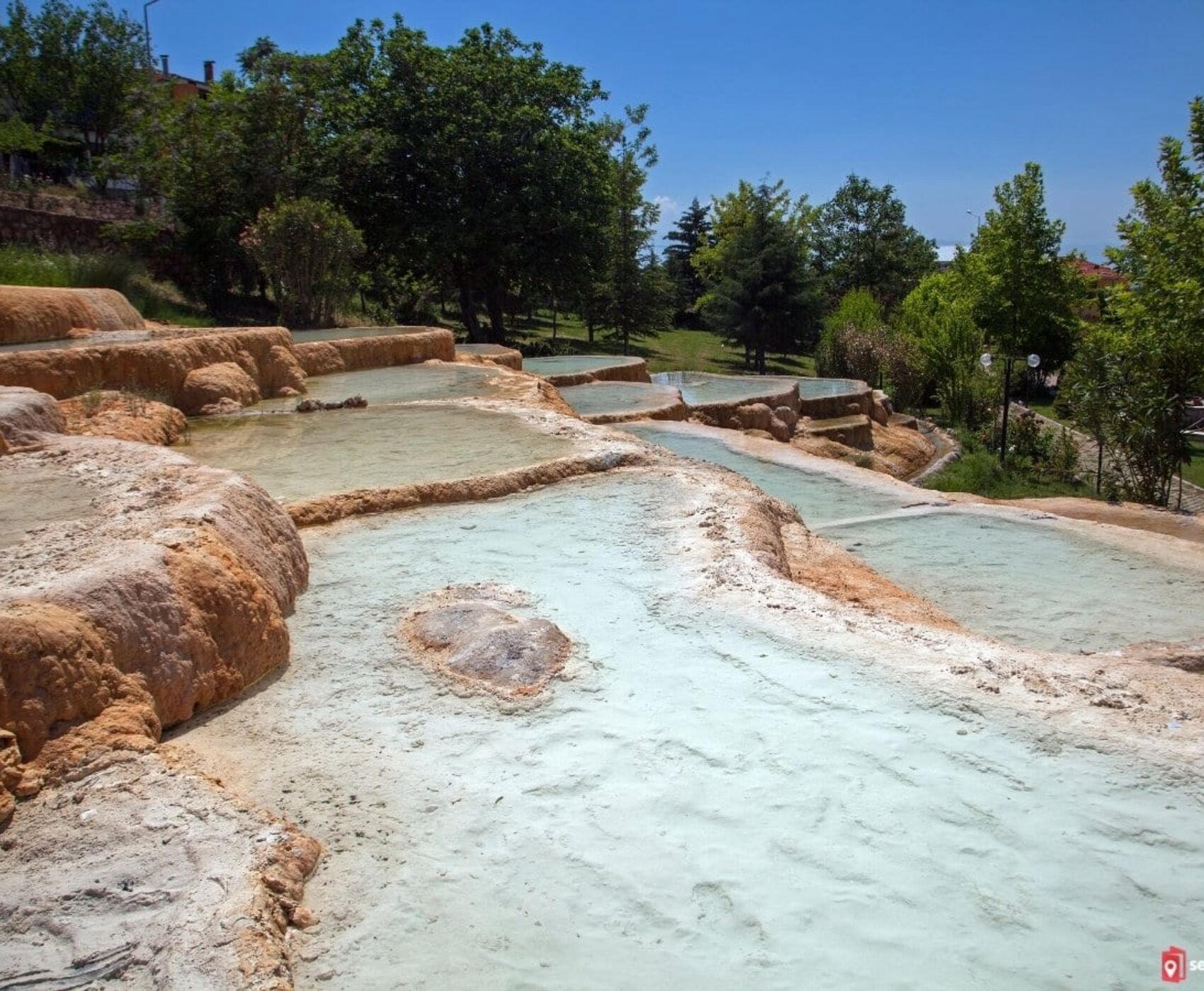 PAMUKKALE & SALDA TOUR 