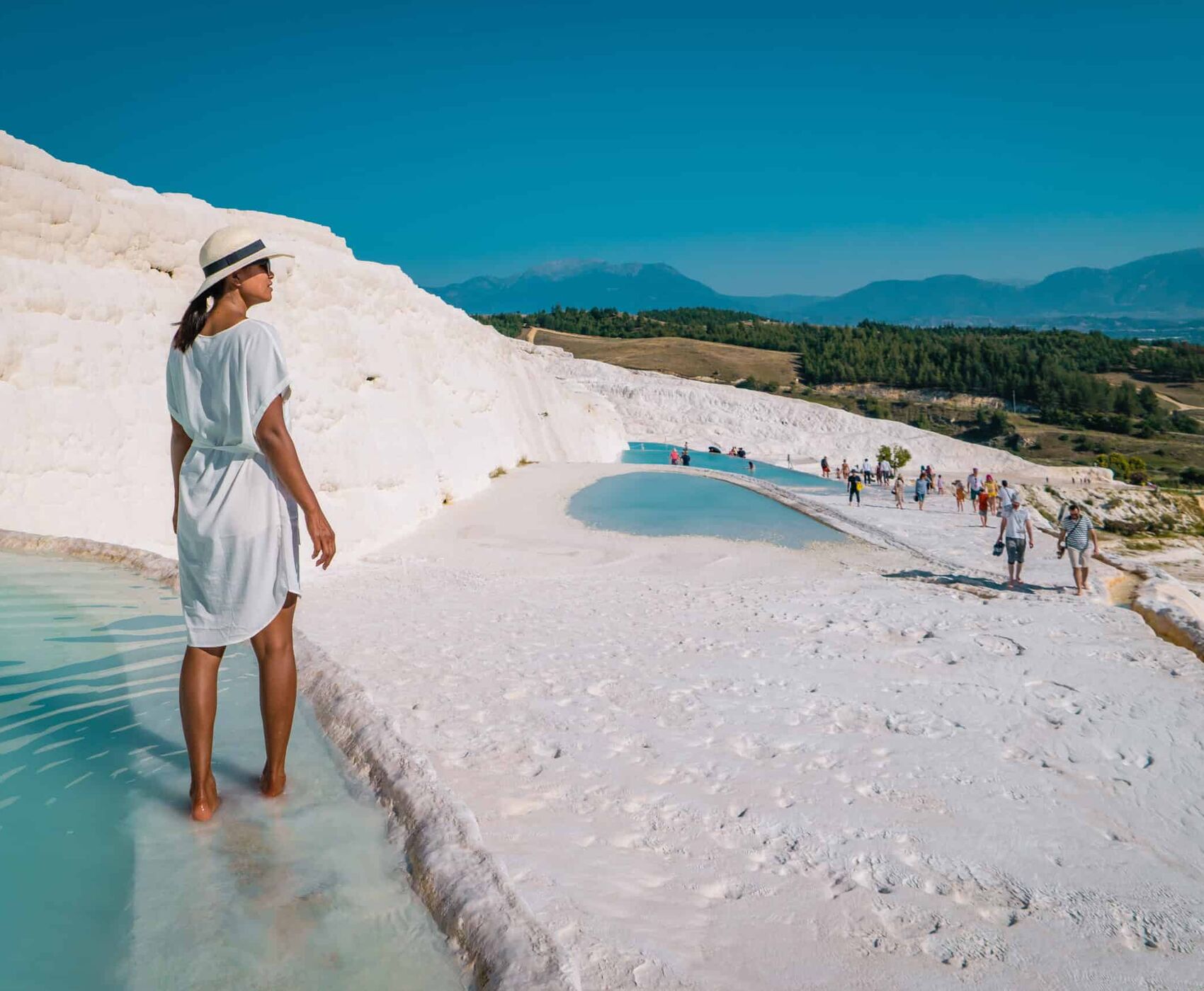 PAMUKKALE & SALDA TOUR 