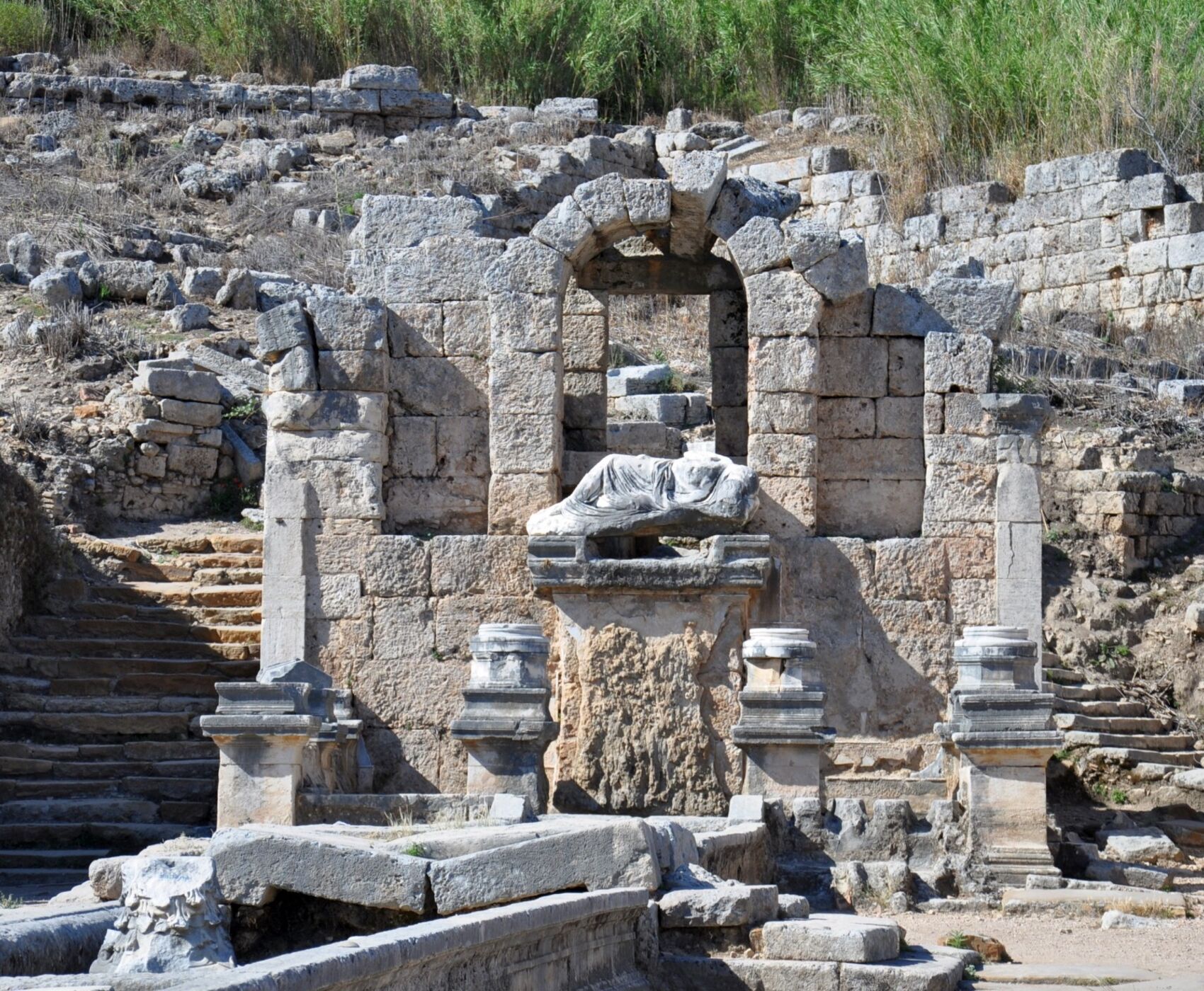 PERGE & ASPENDOS & SIDE TOUR 