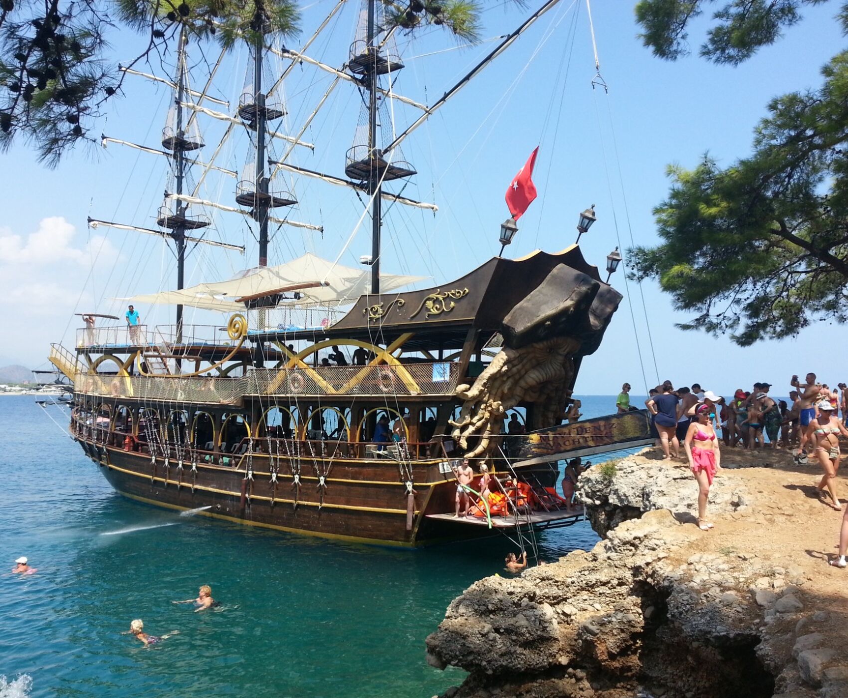 KEMER PIRATES YACHT TOUR