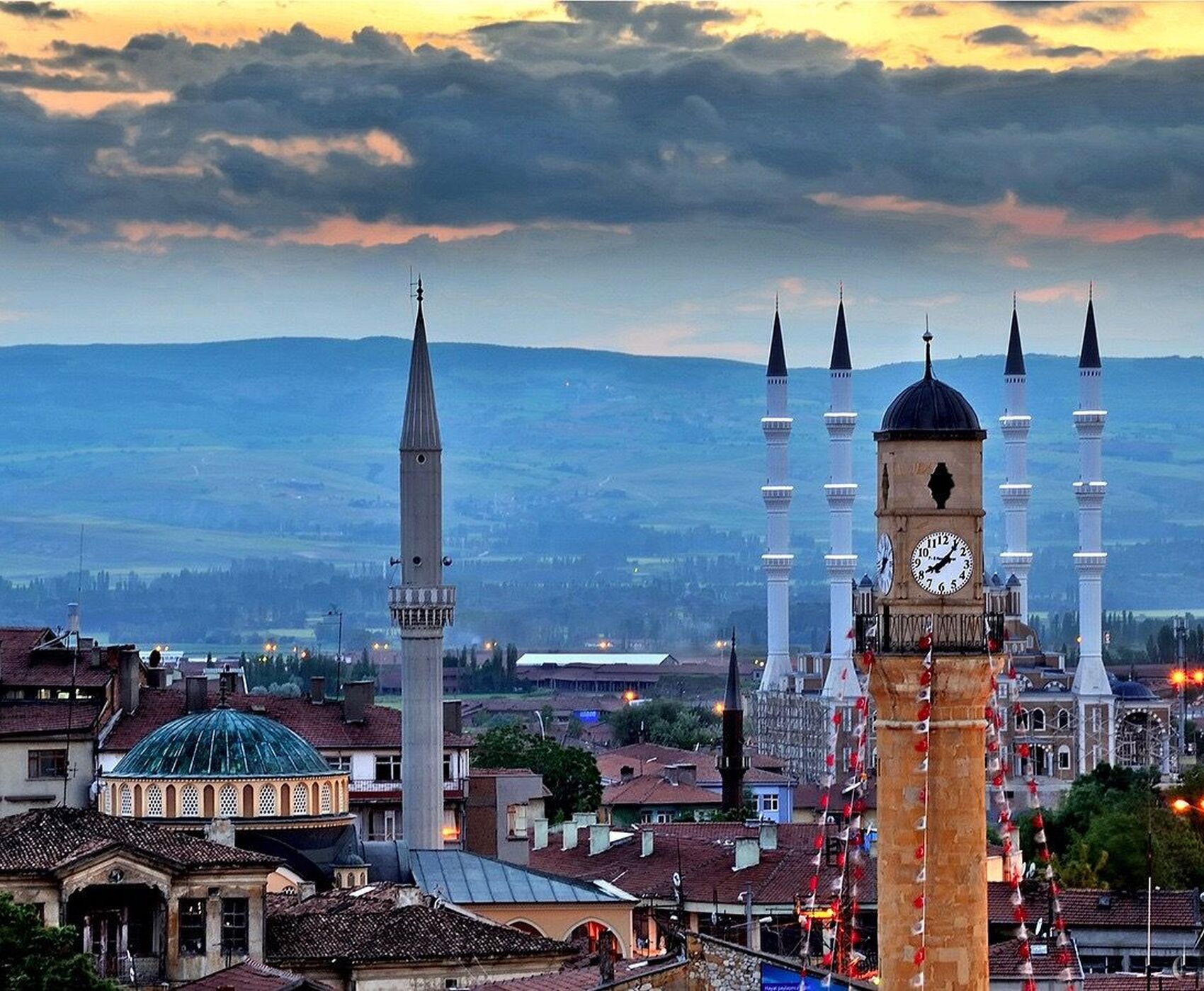 CENTRAL ANATOLIA AND DOCTOR FISHES TOUR BY PLANE